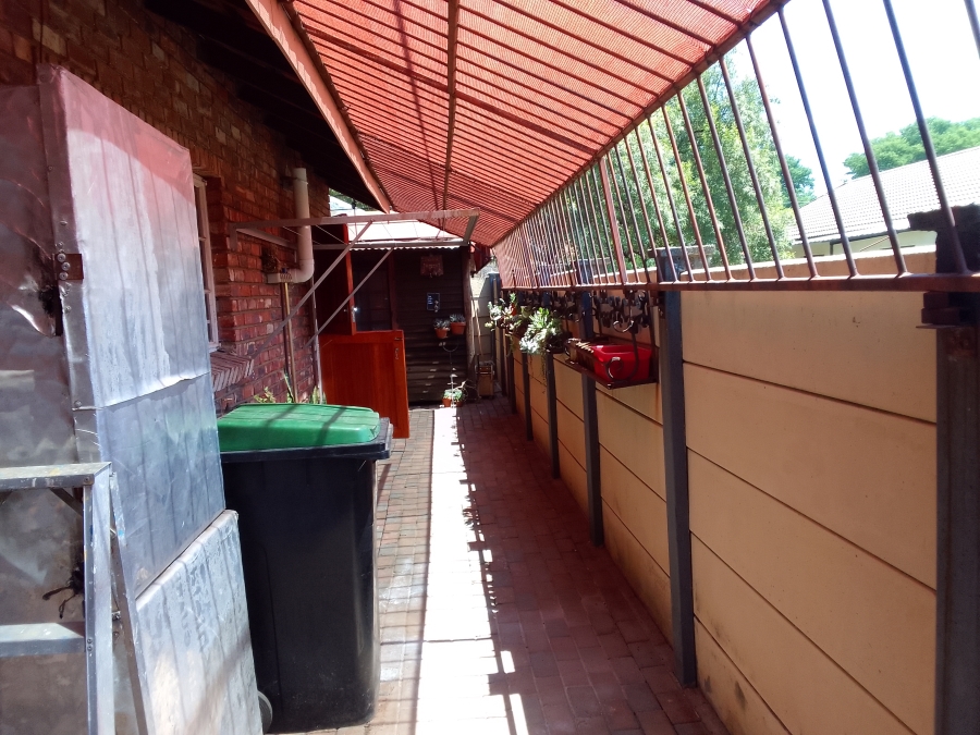 3 Bedroom Property for Sale in Oos Einde North West